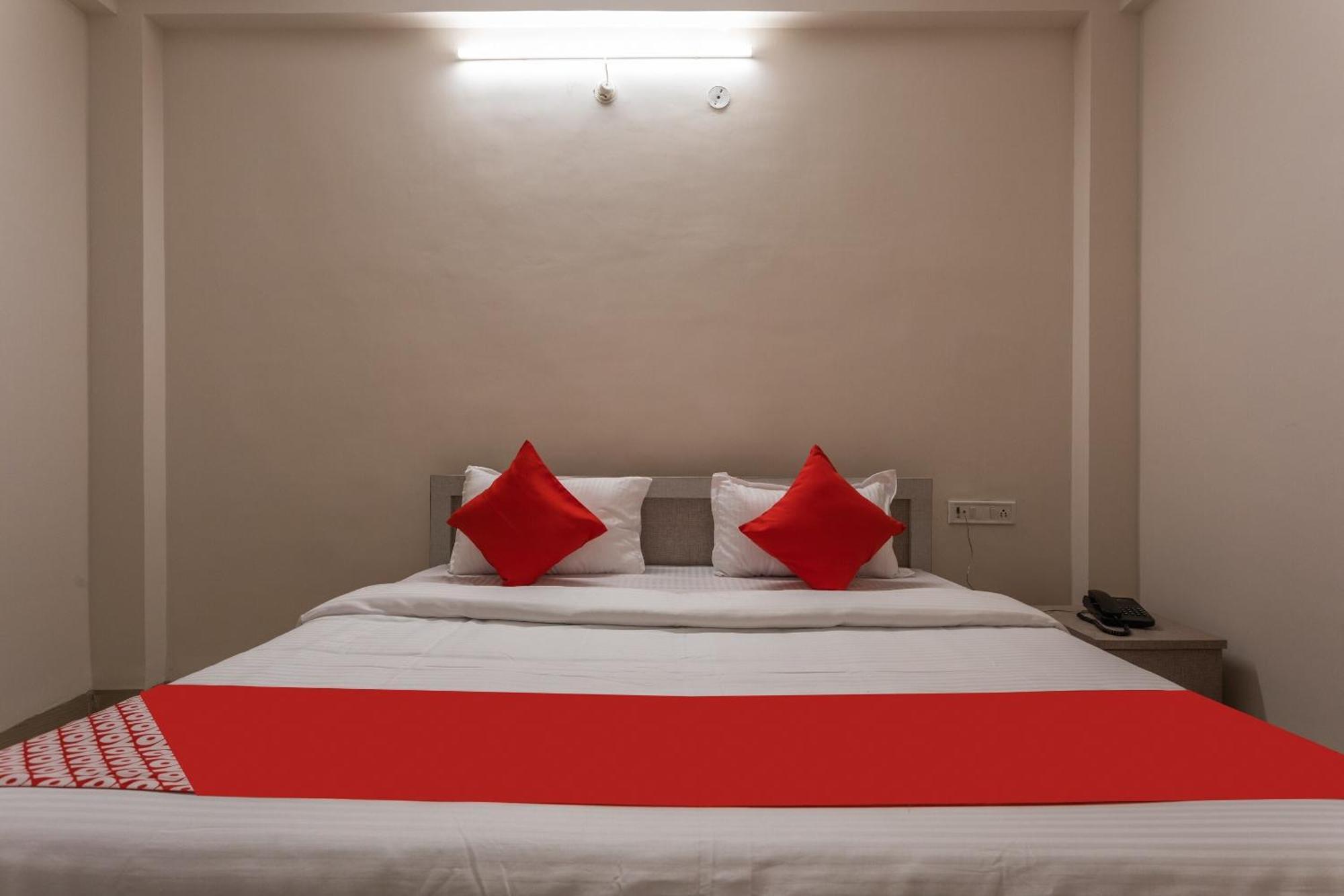 Hotel O Ocean Pearl Indore Exteriör bild