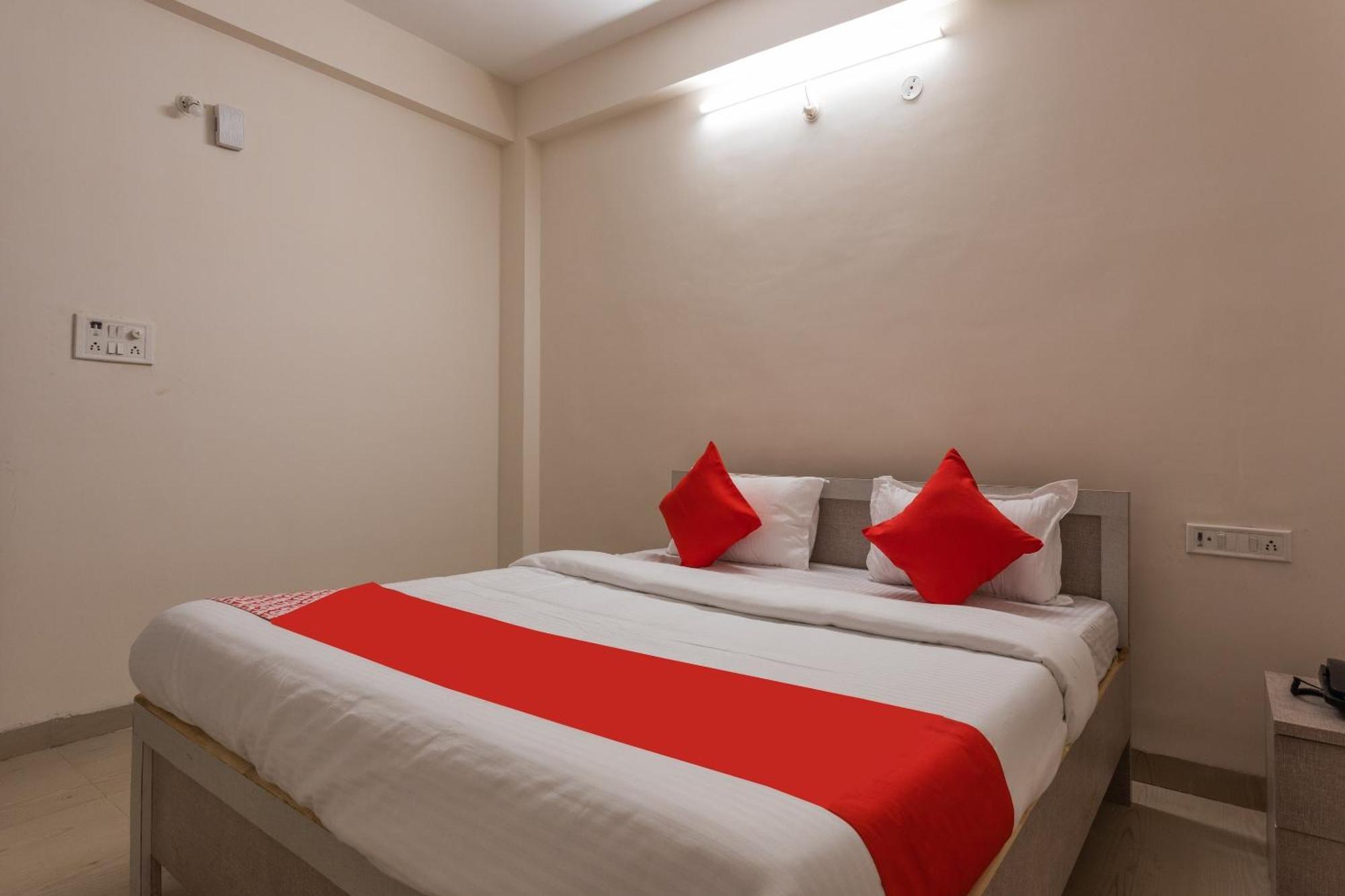 Hotel O Ocean Pearl Indore Exteriör bild