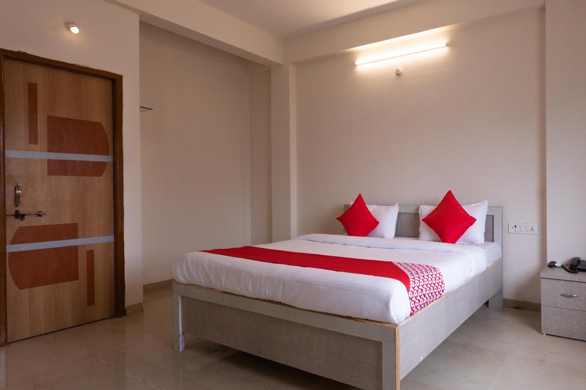 Hotel O Ocean Pearl Indore Exteriör bild