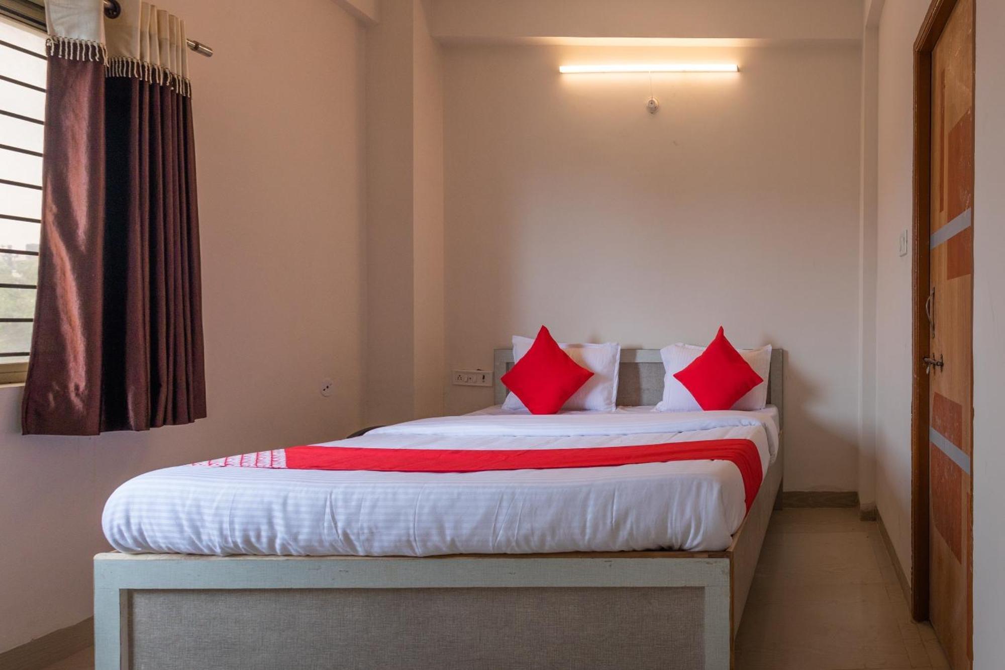 Hotel O Ocean Pearl Indore Exteriör bild